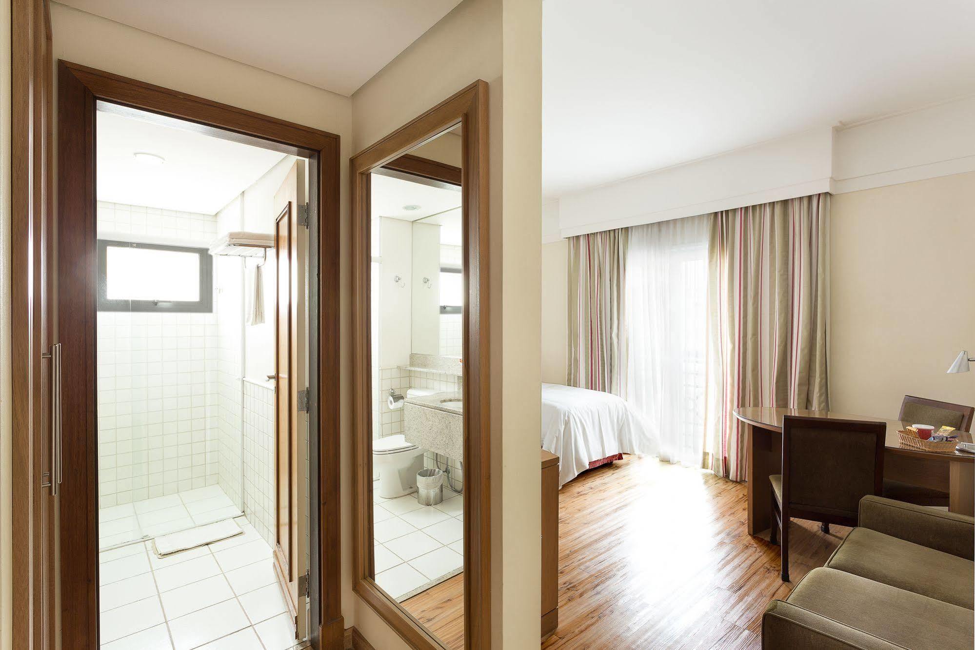 Hotel Cassino Tower Campinas Cambui By Nacional Inn ภายนอก รูปภาพ